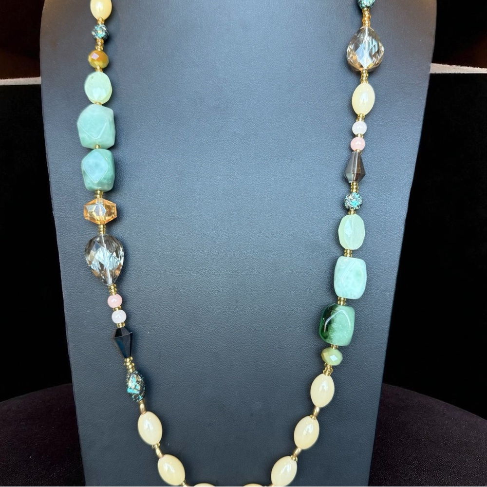 Cato Jewelry C1946 Green Natural Stone 32” Long Length Necklace with Extender